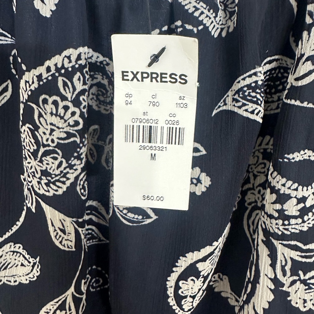 Express Romper. NWT medium